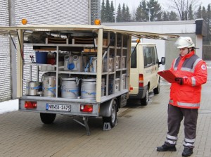 Unser Ausrüstungsanhänger mit Material für die Betreuung von bis zu 200 Personen.